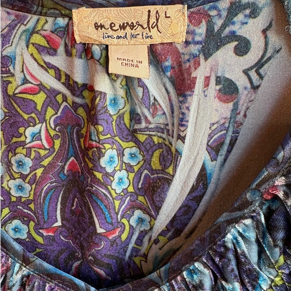 One World Psychedelic Velour V-Neck Top with Ruffles and Smocking Detail size L - Picture 7 of 11